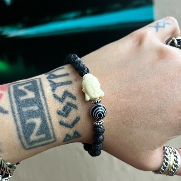 🔴❌ SALE ! red dot items are 2 for $25 . Bundle more than 3 and its $10 each 🙂 - Picture 5 of 9